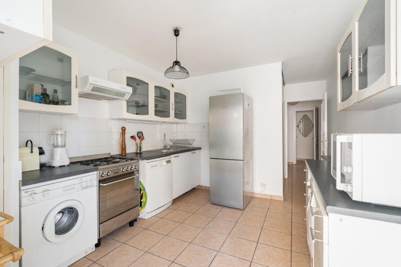 Nice Apartment With Parking Balcon Casa Lyon Villeurbanne Bagian luar foto