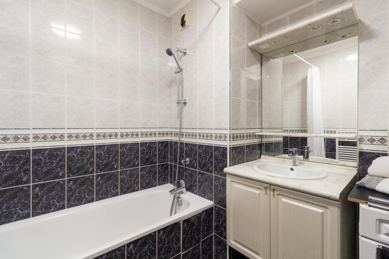Nice Apartment With Parking Balcon Casa Lyon Villeurbanne Bagian luar foto
